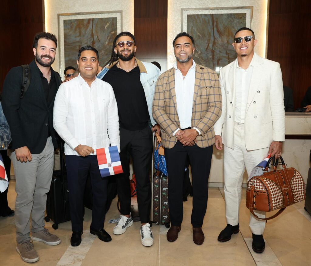 Santo Domingo se viste de Gloria: El "Plátano Power" aterriza en casa para una cita histórica