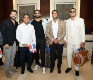 Santo Domingo se viste de Gloria: El "Plátano Power" aterriza en casa para una cita histórica