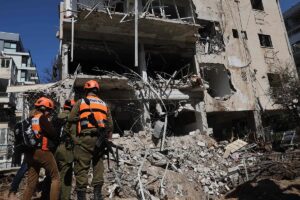 Escalada entre Israel e Irán pone en riesgo negociaciones de alto el fuego