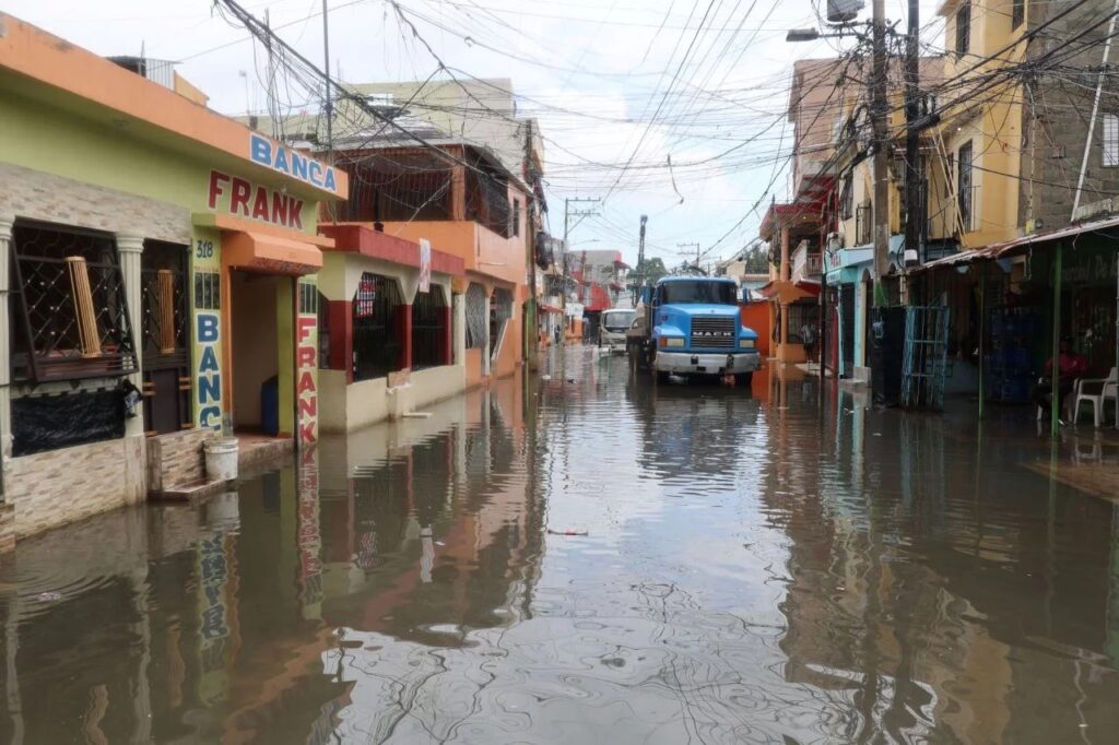 Expertos advierten urgencia de rediseñar el drenaje urbano