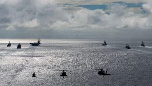 Irán Aumenta la presión militar en el estrecho de Ormuz